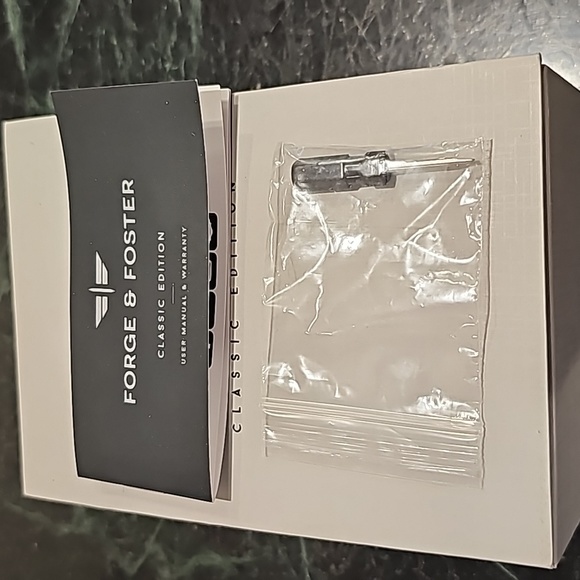 Forge & Foster London Women's Gold Classic Edition Watch NIB - Picture 4 of 9